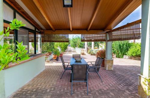 Ceglie Messapica Villa | Casa Rocco, private pool