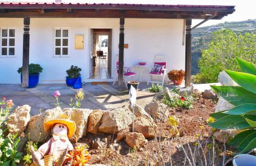 La Sabinita House | Casa Rosa, Arico Viejo La Sabinita - baden, wandern, klettern, Individualurlaub jenseits des Massentourismus,