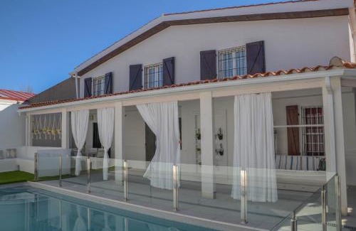 Arenales de San Gregorio Ski Chalet | Casa rural Aldea