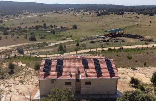 Buenache de la Sierra Ski Chalet | Casa Rural Terranova Luxe