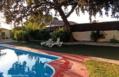 Setenil de las Bodegas House | Casa Rural: "la Encina"