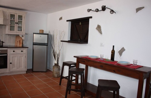 Maguez House | Casa Rural La Molina large apartment in an old motor mill from 1912