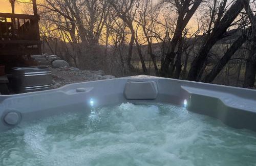 Salida House | Casa Salida! 1 Mile From Dwntwn, Private Hot Tub