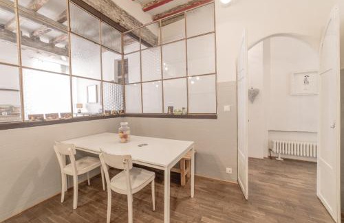Old Town Apartment | casa sangiacomo quattro