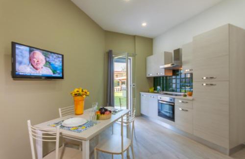 Agnone Bagni Apartment | Casa Smeralda a 200m From The Sea - Happy Rentals