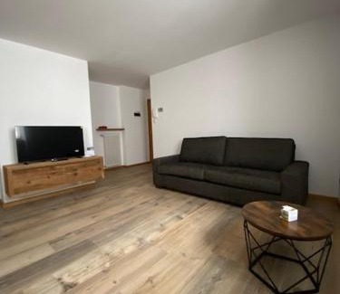 Isolaccia Apartment | Casa Sosio Martinelli