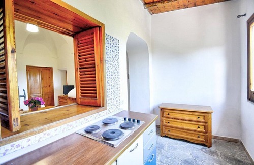 Schiazzano House | Casa Spirea E: A characteristic and welcoming two-story apartment situated in a quiet location, a few minutes from the town center, with Free WI-FI.