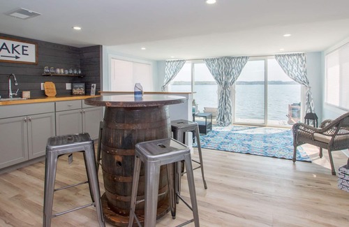 Seneca Falls Cottage | Casa Sul Lago: Cozy Lakefront Escape on Cayuga Lake