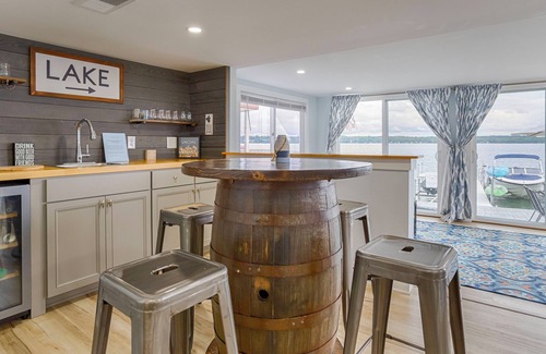 Seneca Falls Cottage | Casa Sul Lago: Cozy Lakefront Escape on Cayuga Lake