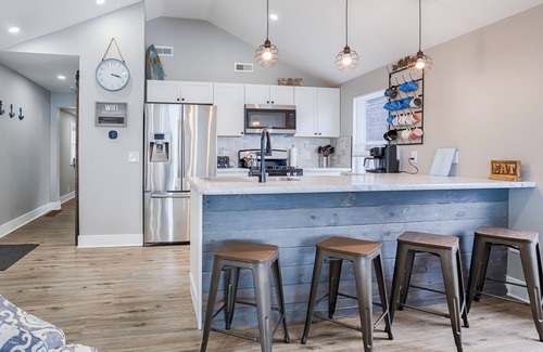 Seneca Falls Cottage | Casa Sul Lago: Cozy Lakefront Escape on Cayuga Lake