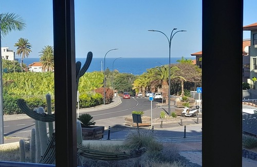 Puerto de la Cruz Apartment | Casa Sunset incl. private garden with sea and Teide views, near Loro Park