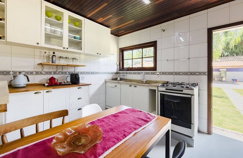 Cotia House | Casa térrea e confortável na Granja