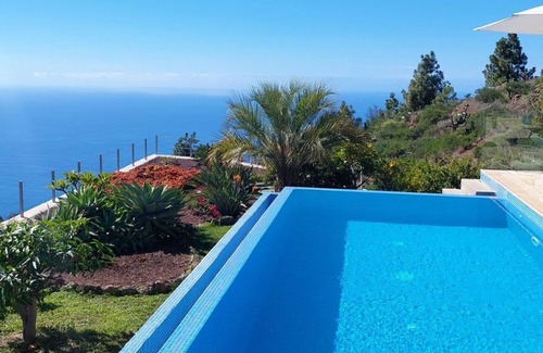 Tijarafe House | Casa Tabladito with heated pool and fantastic sea views.