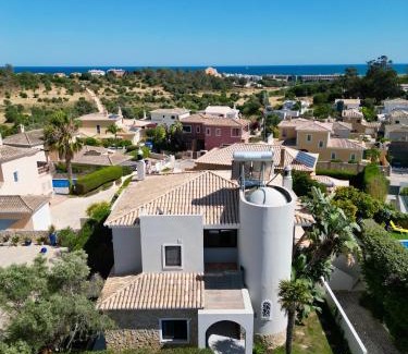 Albardeira Villa | Casa Talay 4 Bedroom Pool Villa - Meia Praia Beach, Lagos