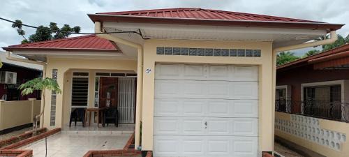 Paramaribo House | Casa Tawajakoera