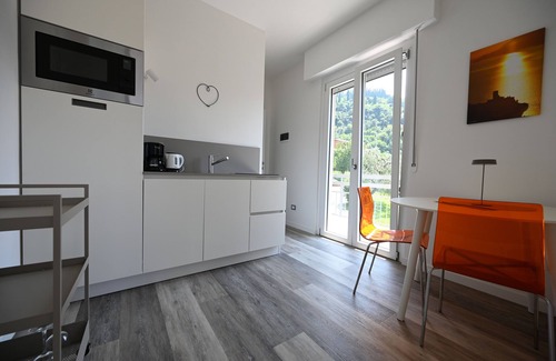 Malcesine Apartment | CASA TONELLI APARTMENT SUN SECOND FLOOR MALCESINE LAKE GARDA