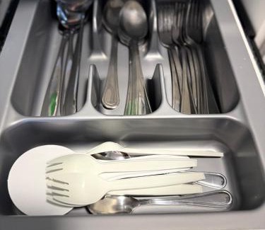 San Mateo Apartment | Casa Tres - home in San Mateo