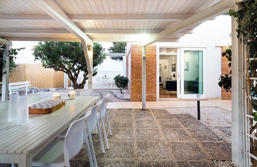 Santa Maria del Focallo Villa | Casa Ulisse, sea front property