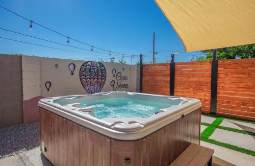 Albuquerque House | Casa Urbana-2BD-2BTH-Hot Tub-Pet Friendly-No Pet Fees!