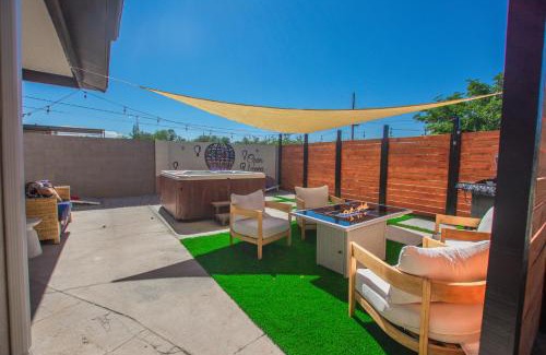 Albuquerque House | Casa Urbana-2BD-2BTH-Hot Tub-Pet Friendly-No Pet Fees!