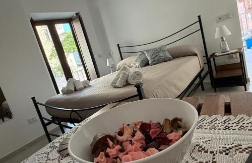 Montemiletto House | Casa Vacanza IsaCla al Castello