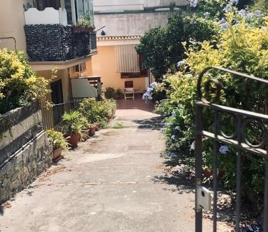 Ischia Porto Apartment | Casa vacanza - La casa Felice