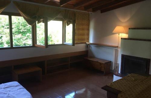 Castelnovo del Friuli House | Casa Vacanze Almades