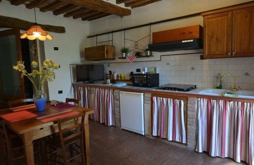 Radicondoli Boat Rental | Casa Vacanze - Il Casettino