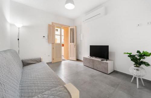 Guspini House | Casa Vacanze Sa Domixedda