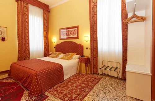 Marghera Bed & Breakfast | Casa Villa Gardenia - Venice