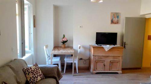 San Leo House | Casa Vitiolo