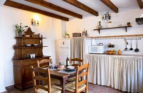 Benadalid House | Casabenadalid. Casa Rural con Piscina