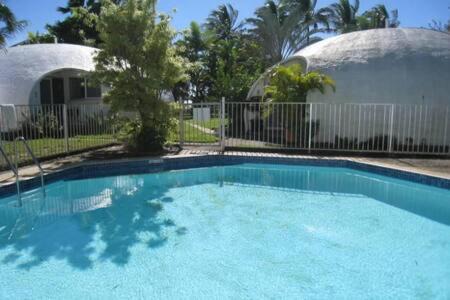Trinity Beach Apartment | Casablanca Domes Trinity Beach