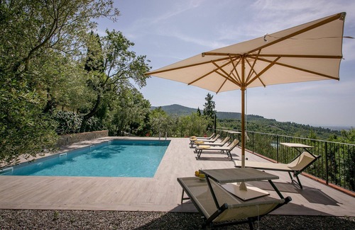 Montecchio Villa | Casale Condottiero-Country villa with private pool