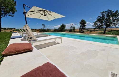 Belvedere Ostrense House | Casale Medi - Nuove ed eleganti case con giardino, vista e piscina condivisa