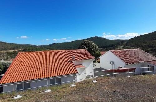 Pampilhosa da Serra House | Casas da Escola - "Casa da Professora" - Meãs