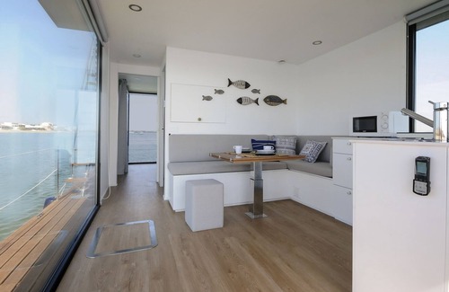 Faro Boat Rental | Casas da Ria - Houseboat in the Ria Formosa