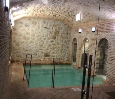 Hita House | Casas de Valois