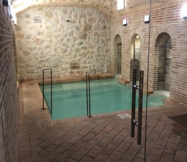 Hita House | Casas de Valois