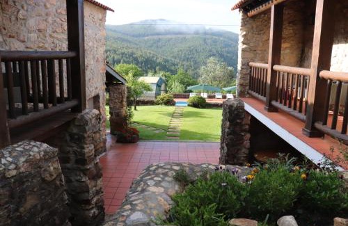 Cumeeira Ski Chalet | Casas do Favacal