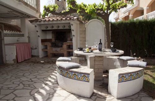 Sant Carles de la Rapita Apartment | Casas Sitori Apartment 4 in small private complex on the beach!