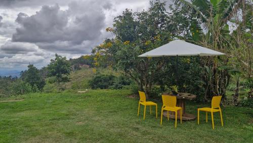 Santa Teresa House | Casas perto cervejaria 3 Santas