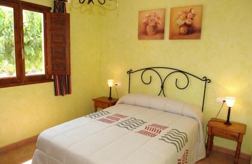 Los Valientes House | Casas Rurales El Viejo Establo