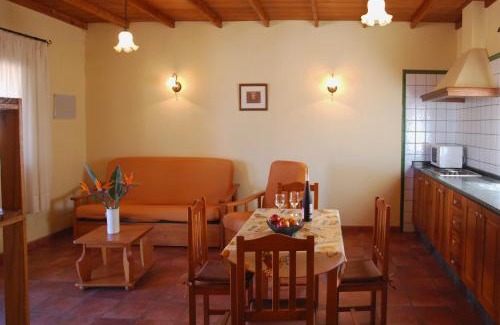 El Paso House | Casas Rurales Tola