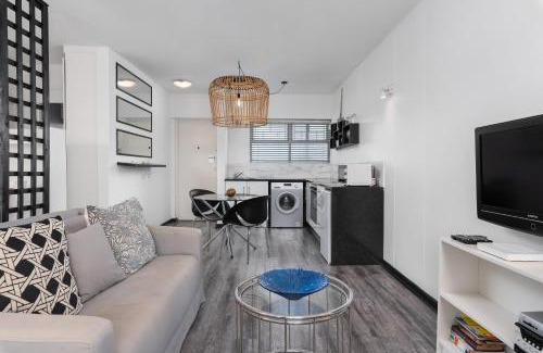 Green Point Apartment | Cascades Apartments by Propr