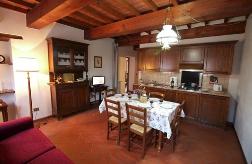 Poppi Apartment | Casentino Valley farmhouse within Poppi