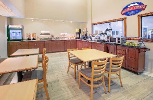 Roswell Hotel | CASH REWARDS INN & SUITEs