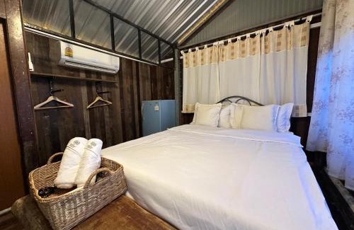 Chalong House | Cashew Garden House