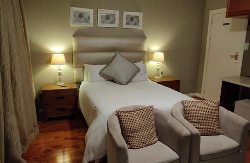 Port Elizabeth House | Cashmere Suites