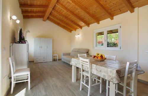 Lurate Caccivio House | Casina Bianca